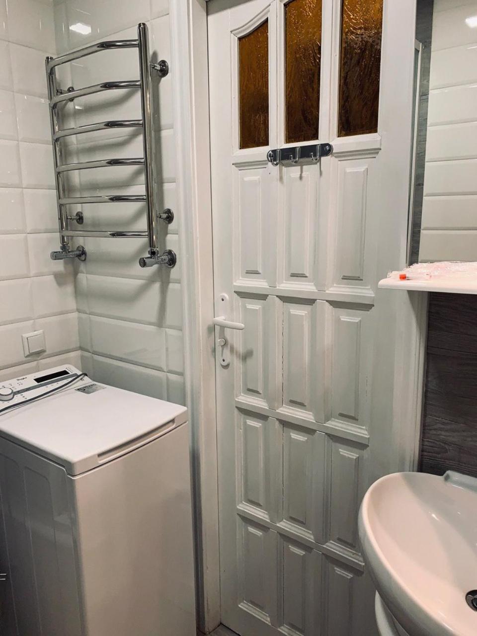 Modern Chaikovskogo Apartment Lviv Eksteriør billede