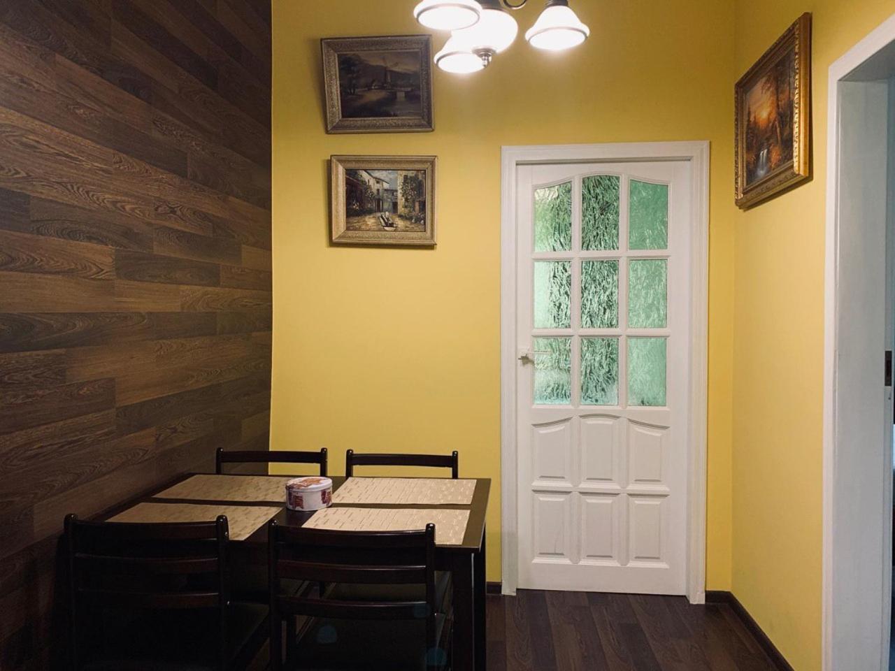 Modern Chaikovskogo Apartment Lviv Eksteriør billede