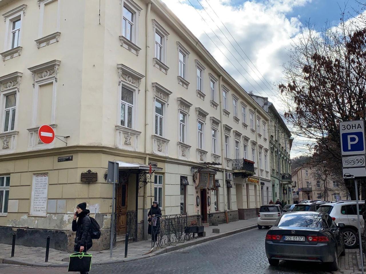 Modern Chaikovskogo Apartment Lviv Eksteriør billede