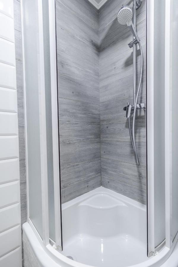 Modern Chaikovskogo Apartment Lviv Eksteriør billede