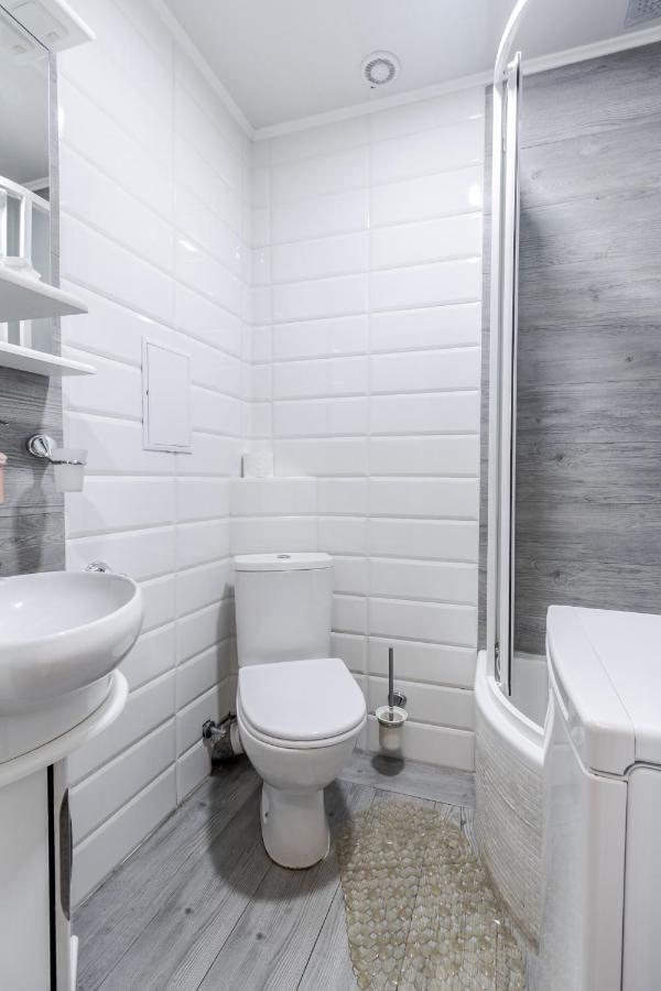 Modern Chaikovskogo Apartment Lviv Eksteriør billede